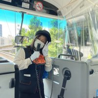 ９年生　新大阪駅からバスに乗り込みました