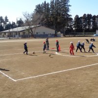 １年生体育「たまごサッカー」