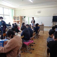 ５年生　保健体育『けがの予防･対処』養護教諭とのチームティーチングによる学習